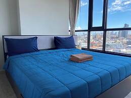 2 Bed Room Great Location & Pool
