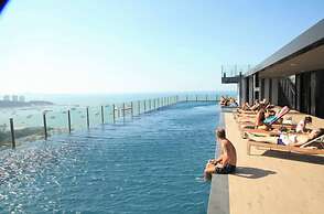 2 Bed Room Great Location & Pool