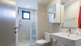 2 Bed Room Great Location & Pool