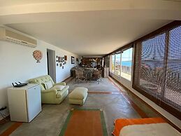 Red Beach Mansion