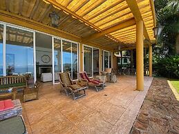 Red Beach Mansion