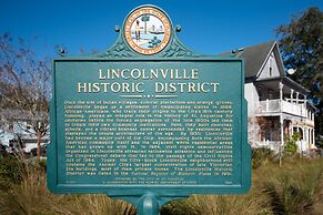 Lincolnville House