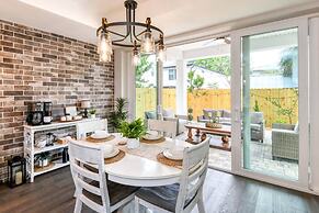 Lincolnville House