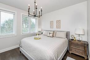 Lincolnville House