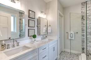 Lincolnville House