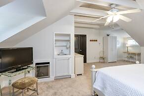 Mulberry Oasis