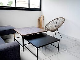 NGAYABÉ 976