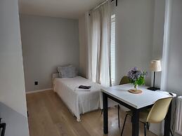 Apartment - Sleeps 3 & Great Location