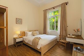 Moon Garden Hotel