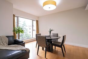 Tyms 3BR 2BA Apartment in Xujiahui