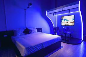 Love in the Atlantis Hotel