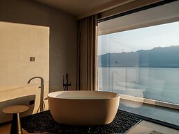 YS Seaview Hotel