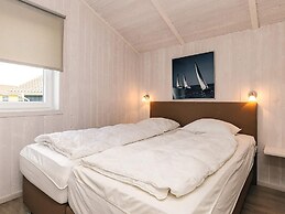 4 Star Holiday Home in Friedrichkoog