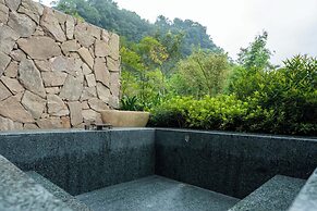 Emei Mountain Yi Qing Yin Resort Hotel