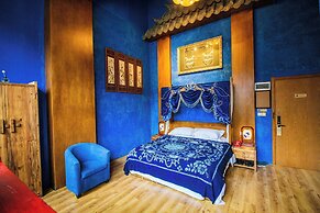 26Life Nationality Inn