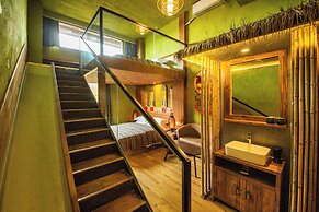 26Life Nationality Inn