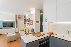 Como Volta Square With Terrace by Rent all Como