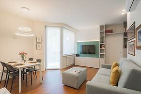Como Volta Square With Terrace by Rent all Como