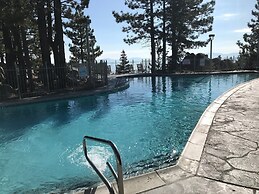 Owner-Managed Ridge Tahoe Studio