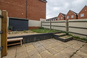 Foxherne 6 Bed & 3 Bath Serviced Hse -20