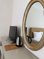 Nava Hotel
