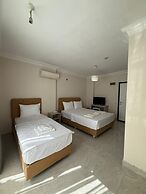 Nava Hotel