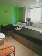Amadeus and Isabel Inn