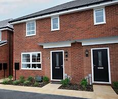 Fern Green Close