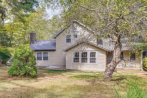 Ski, Swim, Relax: Old-fashioned Poconos Getaway