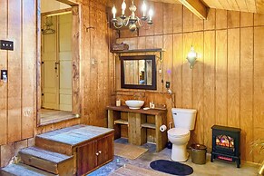 Ski, Swim, Relax: Old-fashioned Poconos Getaway
