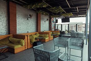 Grayville Hotels and Bistro