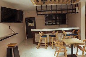 Grayville Hotels and Bistro