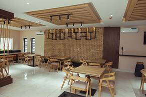 Grayville Hotels and Bistro