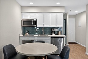 Luxury Ocean View Condo - Heated Pool And Spa Condo