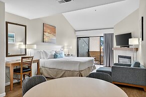 Luxury Ocean View Condo - Heated Pool And Spa Condo