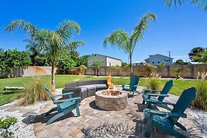 Fire Pit Tropical Oasis Steps to Beach Outdoor Seating