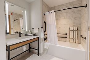 Highpoint Hotel
