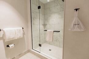 Highpoint Hotel