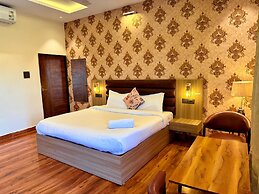 7 Hills Resort