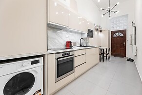Downtown Suites