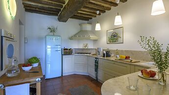 Ca Lucciola 12 by Marche Holiday Villas