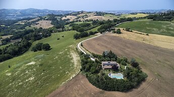 Ca Lucciola 12 by Marche Holiday Villas