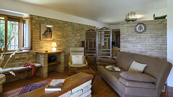 Ca Lucciola 12 by Marche Holiday Villas