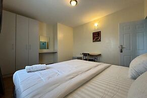 The Pines Court Apartment