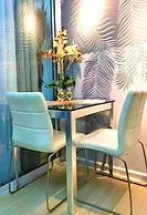 Value Yourself Luxury Beach Near Airport