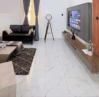 Calli's Court Apartment