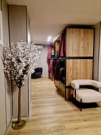 Velvet Hostel Business