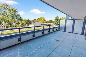 RivetStays - The Westmount Suites