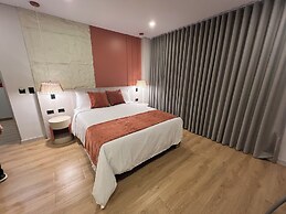 Hotel Ryo 74B Suites