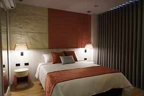 Hotel Ryo 74B Suites